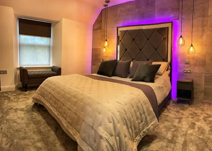 Laburnam Villa - Luxury 4 Bedroom Accommodation In The Heart Of Killin